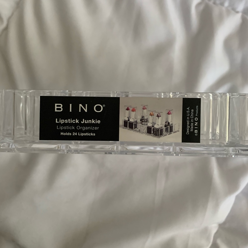 NWT Lipstick organizer
